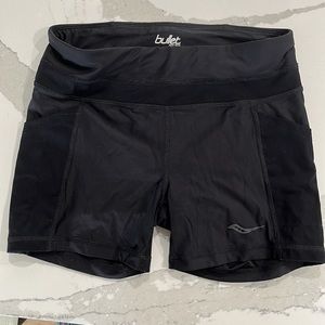 Saucony bullet series running shorts - size small